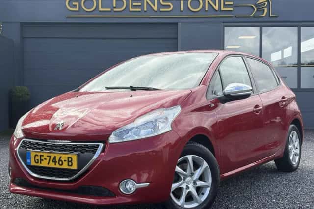 Peugeot 208 (2015) thumbnail 1