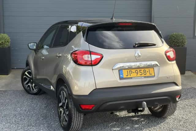Renault Captur (2016) thumbnail 4