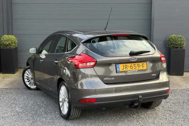 Ford Focus (2016) thumbnail 4
