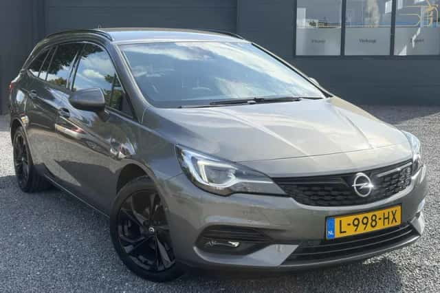 Opel Astra (2021) thumbnail 2
