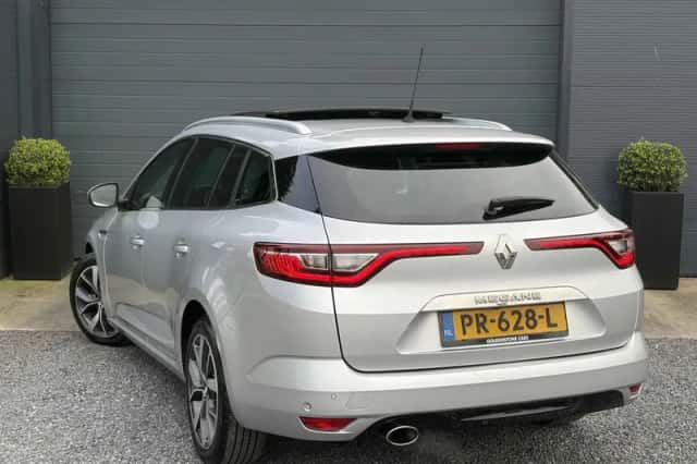 Renault Mégane (2017) thumbnail 5