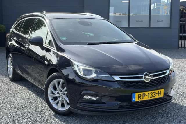 Opel Astra (2018) thumbnail 2