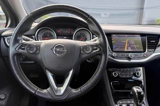 Opel Astra (2018) thumbnail 3