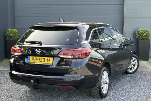Opel Astra (2018) thumbnail 4