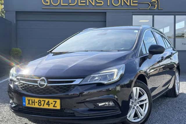 Opel Astra (2018) thumbnail 1