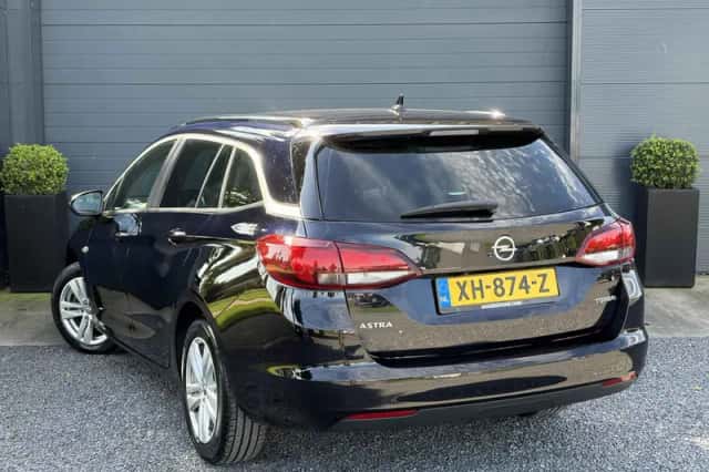 Opel Astra (2018) thumbnail 4