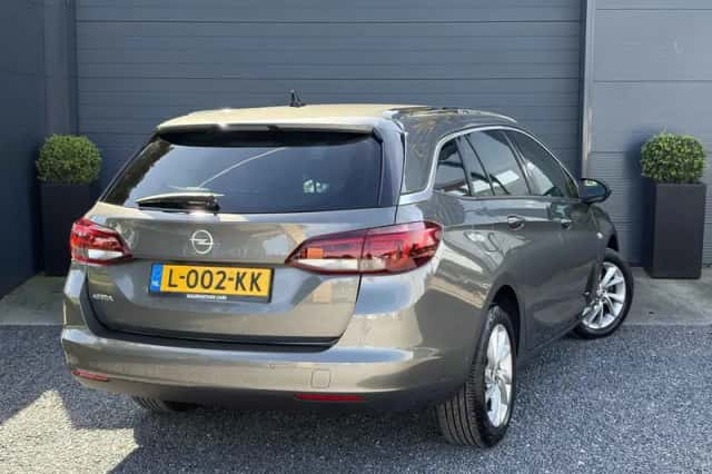 Opel Astra (2021) thumbnail 5