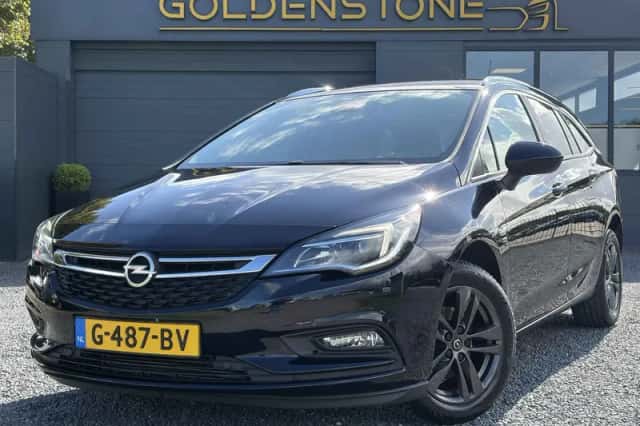 Opel Astra (2019) thumbnail 1