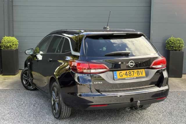Opel Astra (2019) thumbnail 4