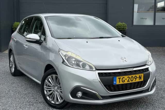 Peugeot 208 (2018) thumbnail 2