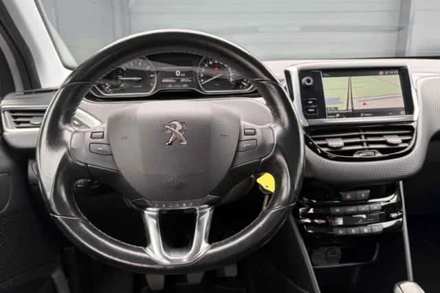 Peugeot 208 (2018) thumbnail 3