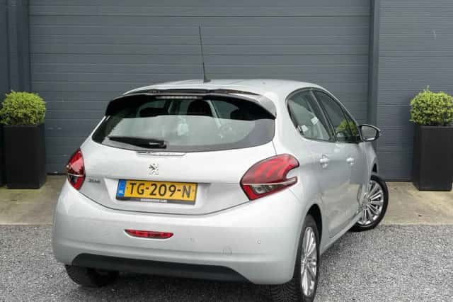 Peugeot 208 (2018) thumbnail 5