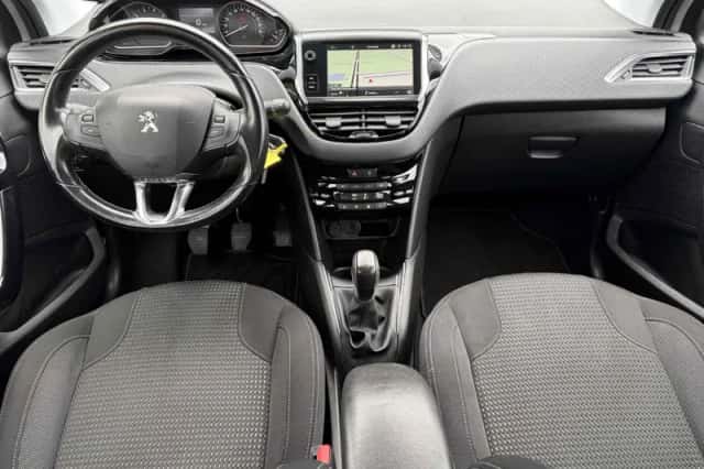 Peugeot 208 (2018) thumbnail 6