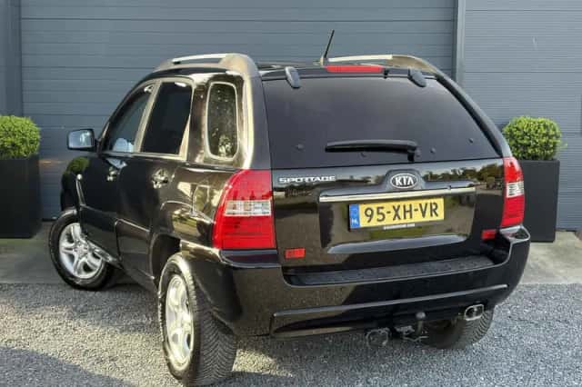 Kia Sportage (2007) thumbnail 5