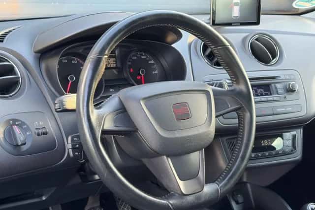 SEAT Ibiza (2013) thumbnail 6