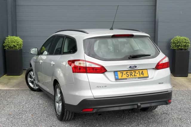 Ford Focus (2013) thumbnail 5