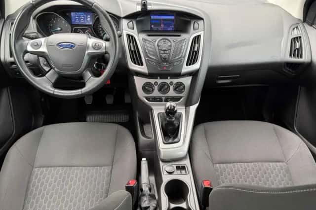 Ford Focus (2013) thumbnail 6