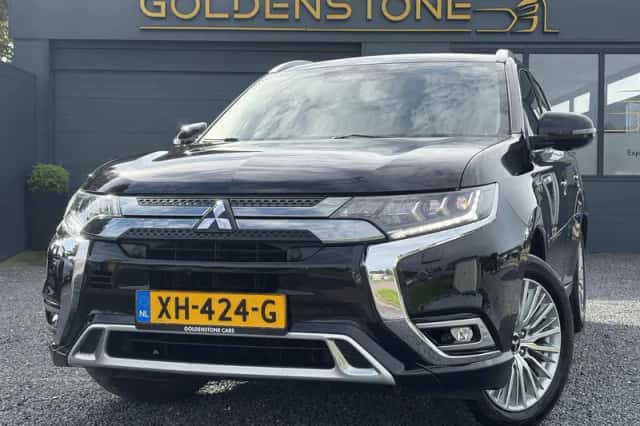 Mitsubishi Outlander (2019) thumbnail 1