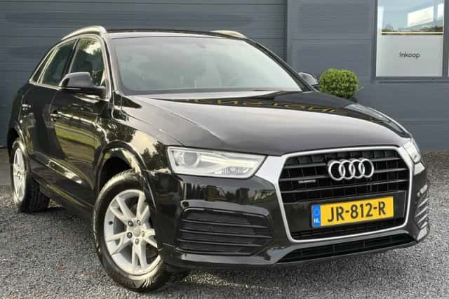 Audi Q3 (2016) thumbnail 2
