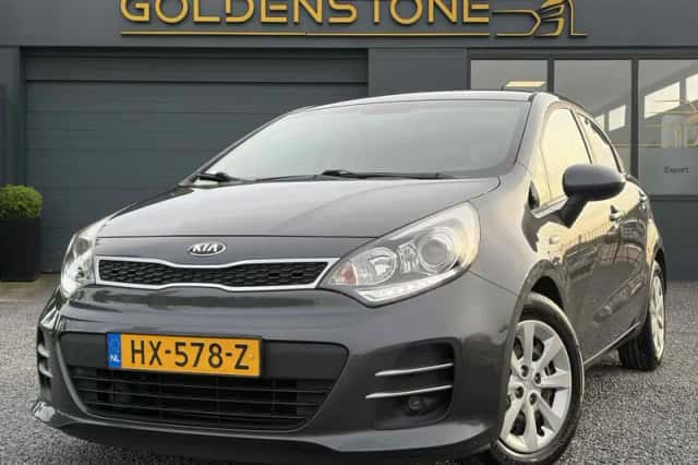 Kia Rio (2016) thumbnail 1