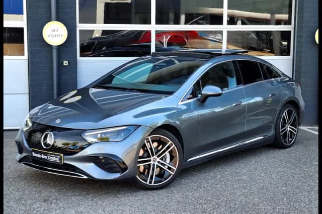 Mercedes-Benz EQE (2024) thumbnail 3