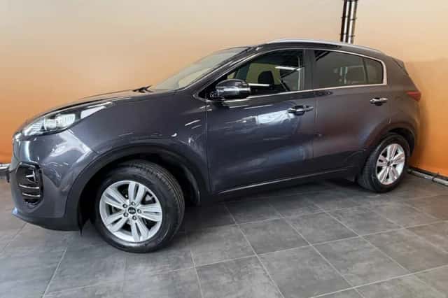 Kia Sportage (2016) thumbnail 3