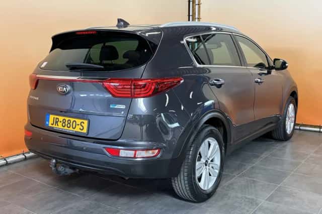 Kia Sportage (2016) thumbnail 4
