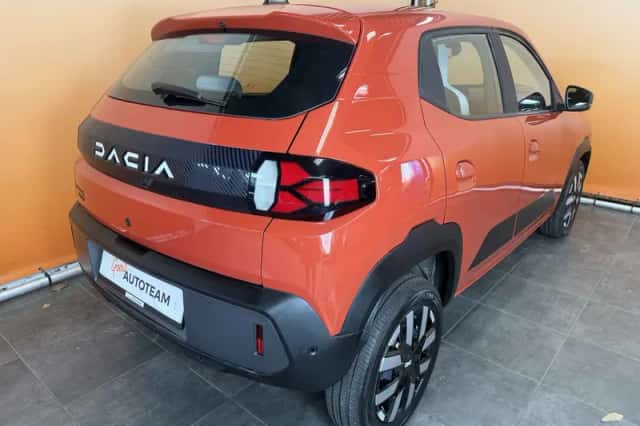 Dacia Spring (2024) thumbnail 5
