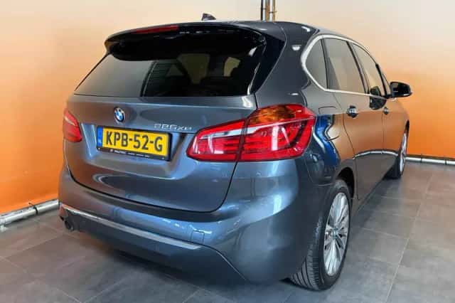 BMW 2-Serie Active Tourer (2021) thumbnail 4