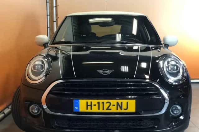 MINI Cooper (2020) thumbnail 2