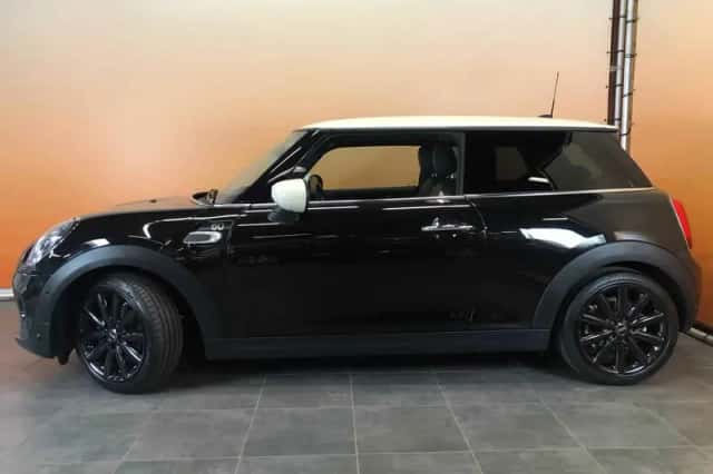 MINI Cooper (2020) thumbnail 3