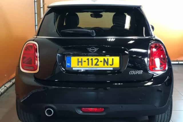 MINI Cooper (2020) thumbnail 5