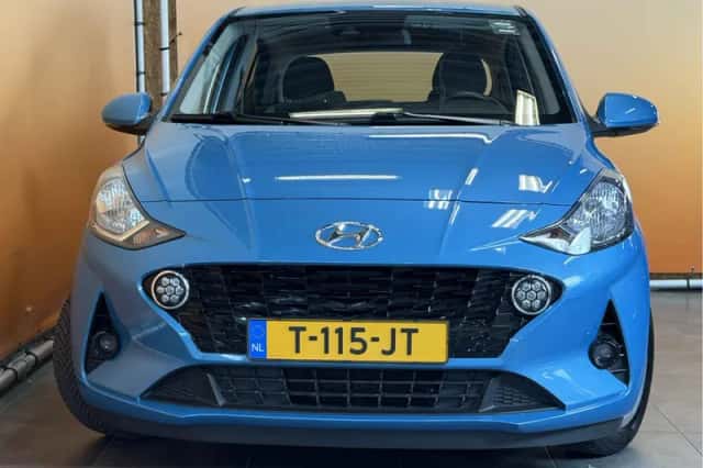 Hyundai i10 (2023) thumbnail 2
