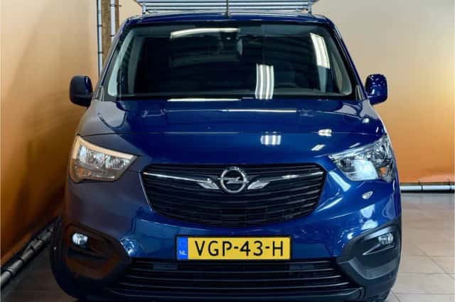 Opel Combo (2020) thumbnail 2