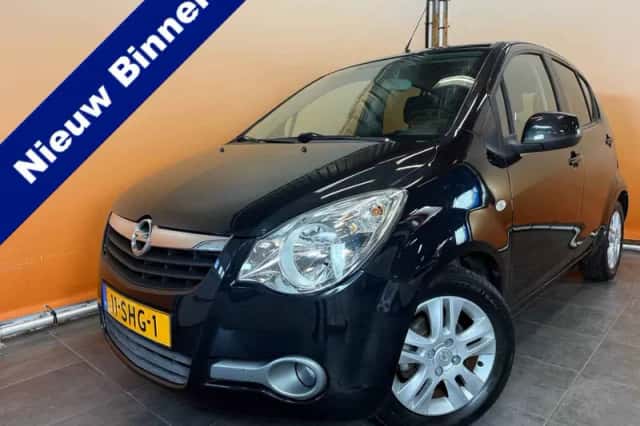 Opel Agila (2011) thumbnail 1