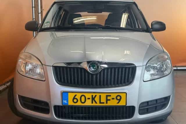 Škoda Fabia (2010) thumbnail 2