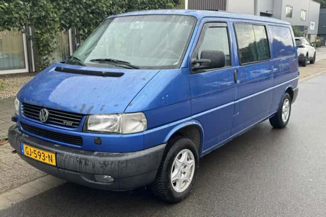 Volkswagen Caravelle (2000) thumbnail 1