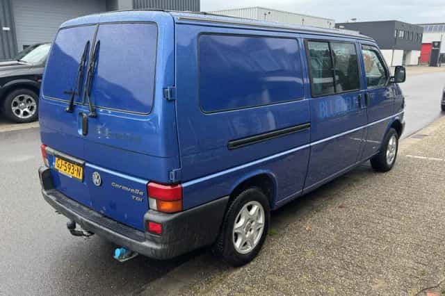 Volkswagen Caravelle (2000) thumbnail 5