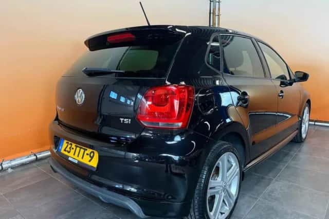 Volkswagen Polo (2012) thumbnail 4