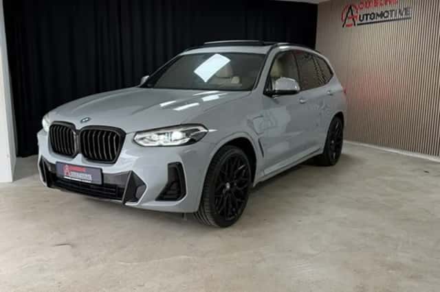 BMW X3 (2022) thumbnail 1