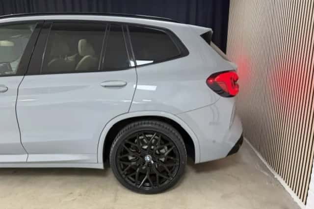 BMW X3 (2022) thumbnail 6