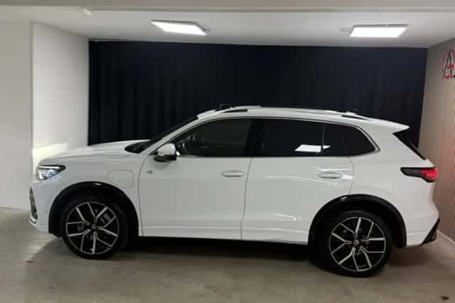 Volkswagen Tiguan (2025) thumbnail 2