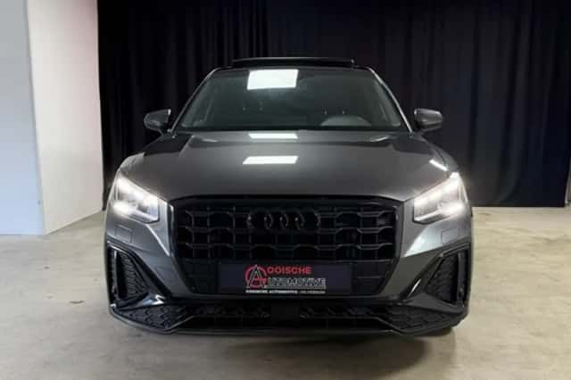 Audi Q2 (2022) thumbnail 2