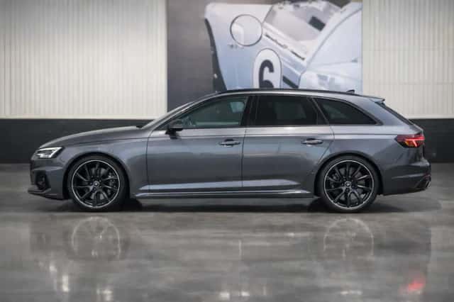 Audi RS 4 (2019) thumbnail 2