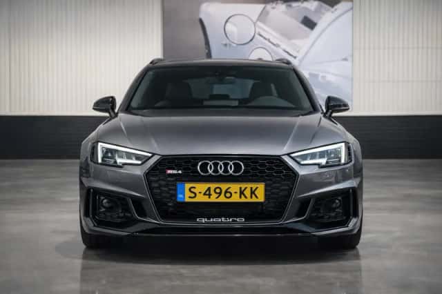 Audi RS 4 (2019) thumbnail 4