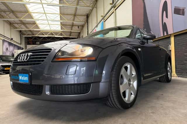 Audi TT (2001) thumbnail 2
