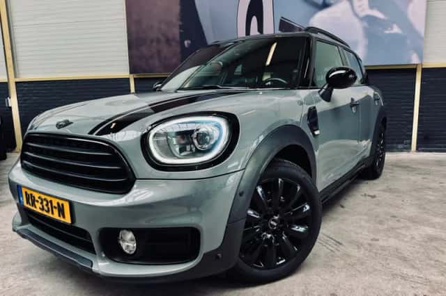 MINI Countryman (2018) thumbnail 1