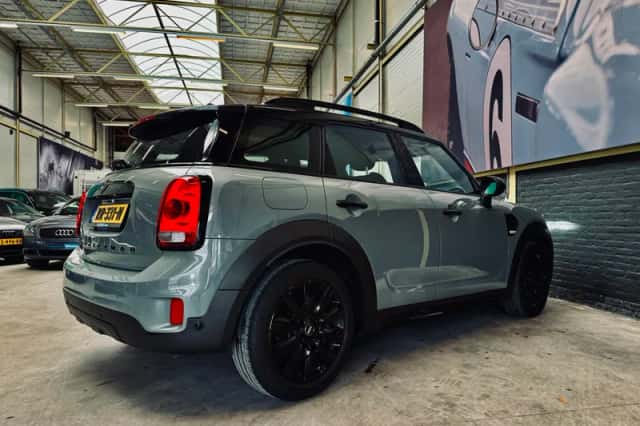 MINI Countryman (2018) thumbnail 6