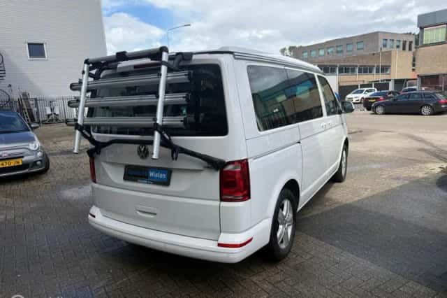 Volkswagen Transporter (2016) thumbnail 3
