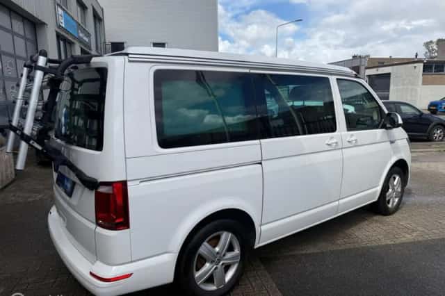 Volkswagen Transporter (2016) thumbnail 4